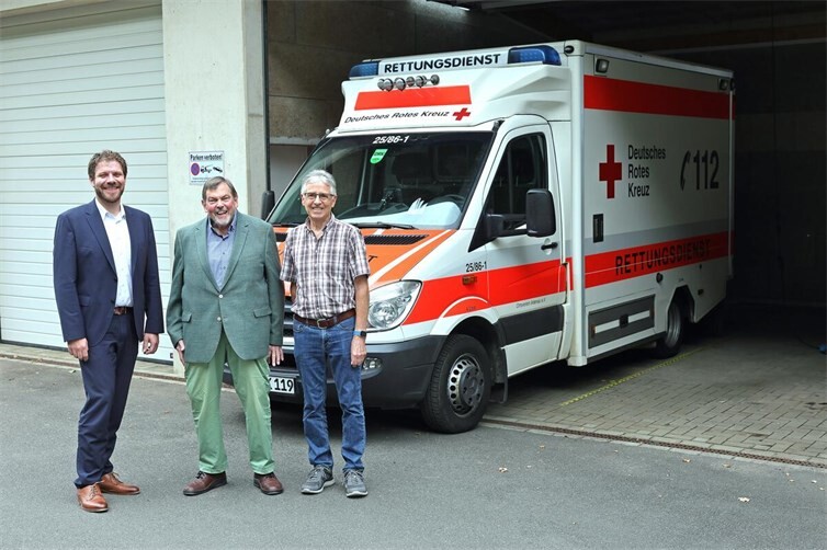 Förderverein Krankenhaus & Notarztstandort Adenau spendet 20.000 Euro für neues Fahrzeug