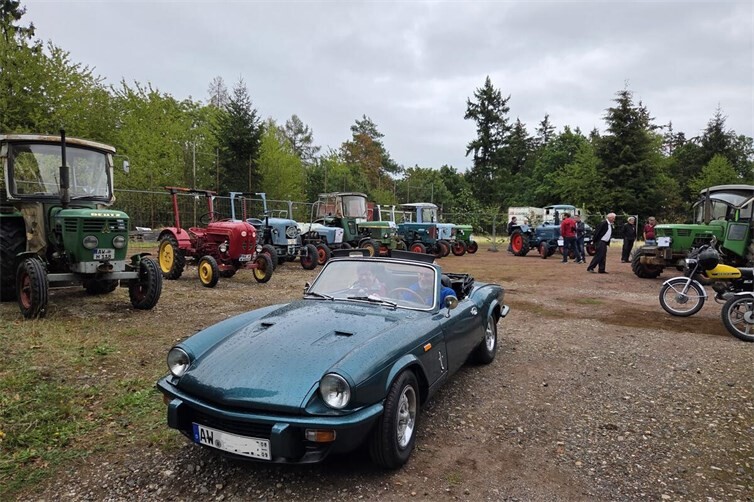 Dorffest in Krälingen mit Oldtimerausstellung und regionalem Genuss