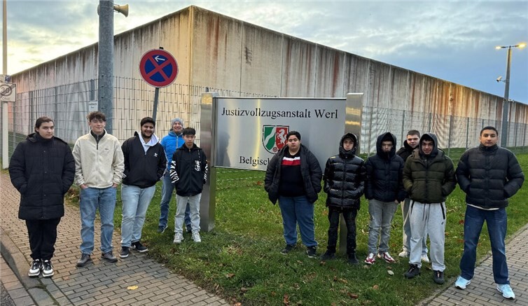 Schüler der BBS Ahrweiler gehen ins Gefängnis