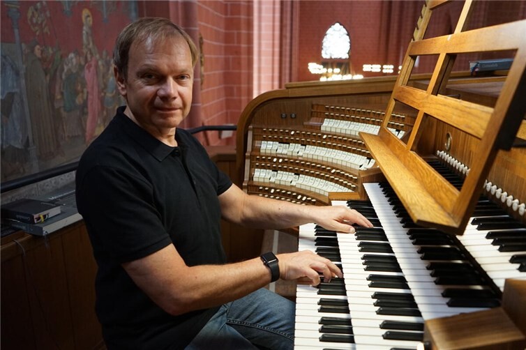 Frankfurter Domorganist Andreas Boltz spielt Orgelkonzert in Maria Laach am 19. Juni