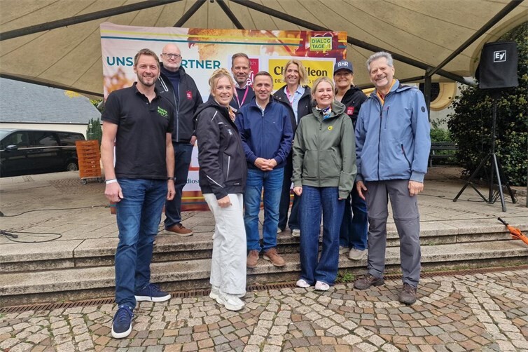 RTK-Dialogtage bringen 250 Touristiker mit Sonderzug ins Ahrtal