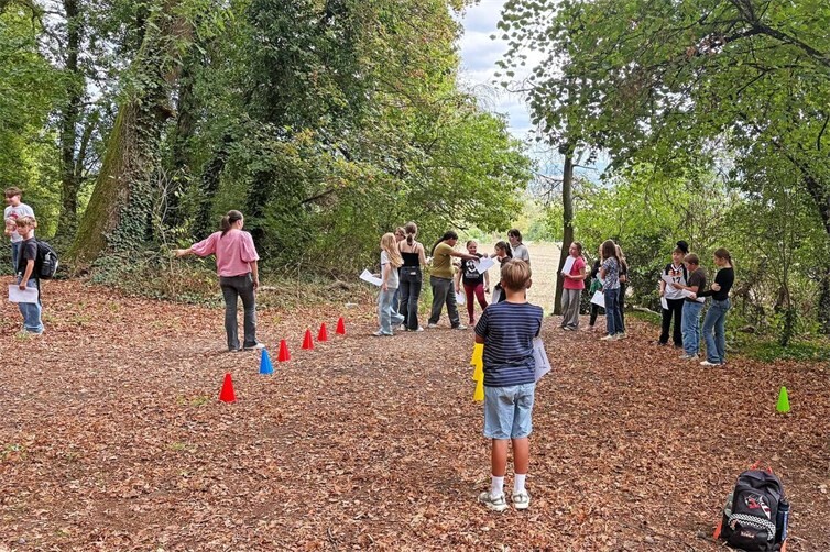 Erlebnisreiche Patenwanderung zur Tomburg stärkt Teamgeist in der Ahrtalschule