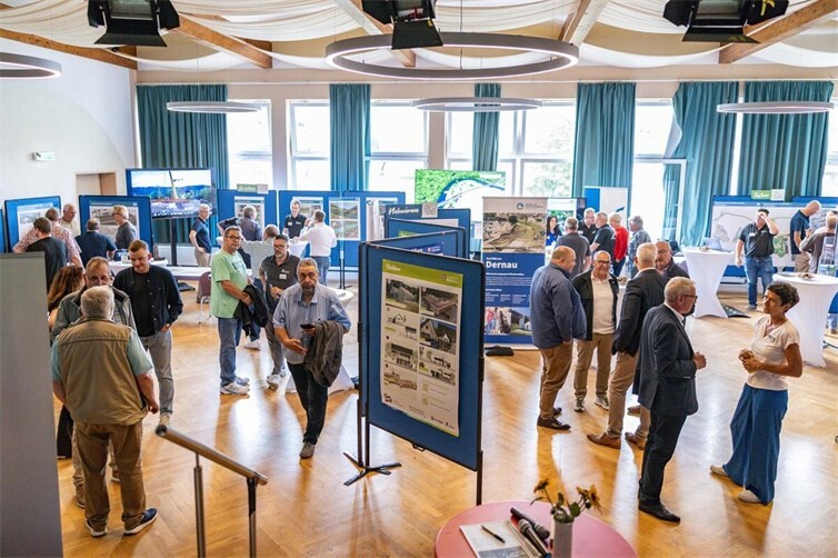 Aktuelle Wiederaufbauprojekte und Infomarkt in der Verbandsgemeinde Altenahr