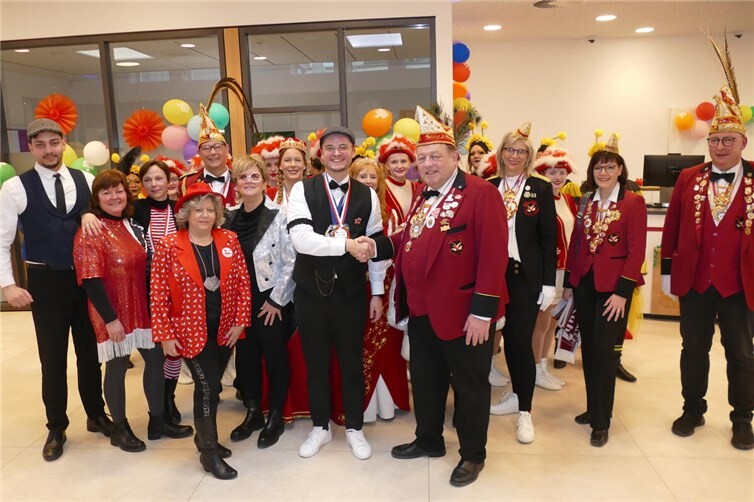 Kreissparkasse Ahrweiler unterstützt KG „Bunte Kuh“ Walporzheim e.V. 1953 im Karneval