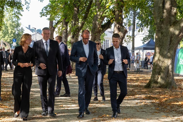 Bundespräsident Steinmeier, Bundeskanzler Merz und Ministerpräsident Schnieder zu Besuch im Ahrtal