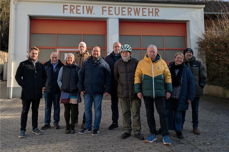 Bürgermeisterkandidat Christoph Scheuer bei Ortsbegehung in Gimmigen