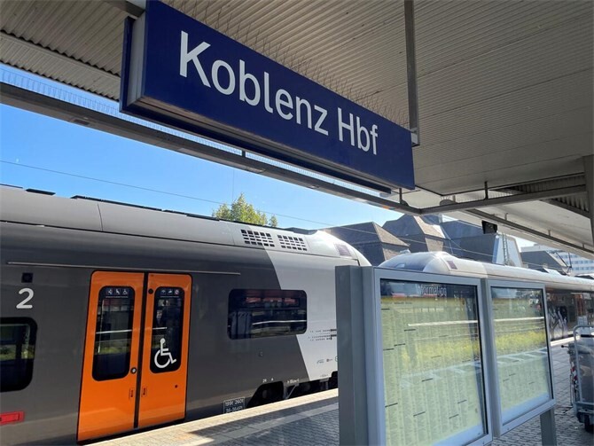 Umfrage: Ab heute gilt ein Alkoholverbot an Bahnhöfen: Richtig oder geht das zu weit?