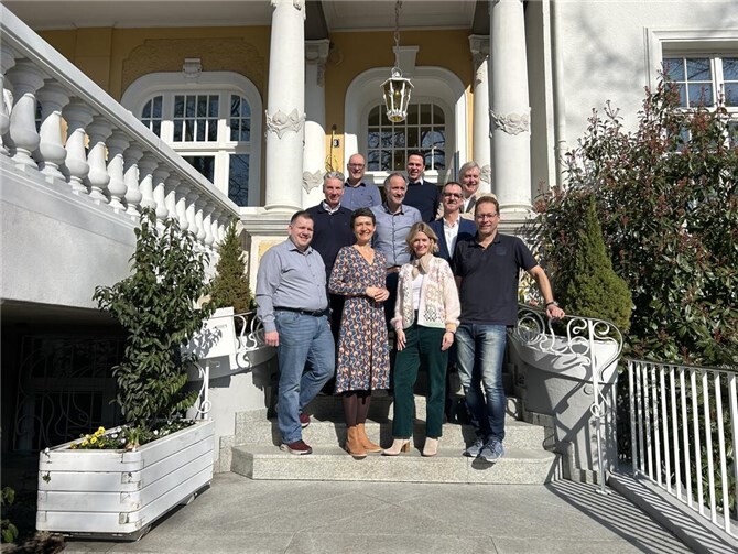 Frühjahrssitzung mit Fokus auf Wiederaufbau und Infrastruktur