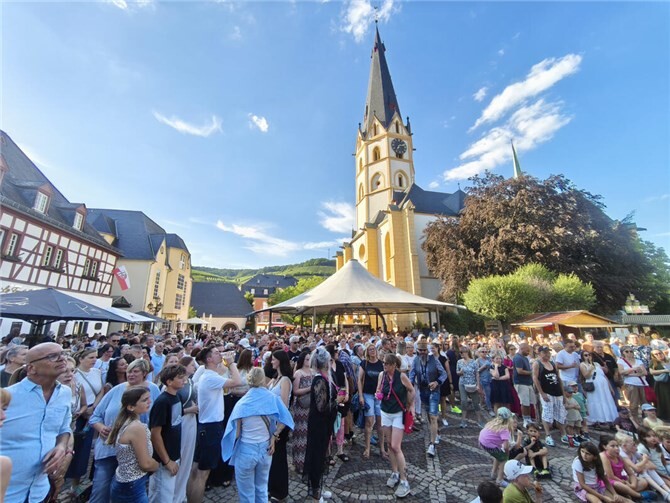 Geretteter Musiksommer lockt zahlreiche Besucher auf den Marktplatz