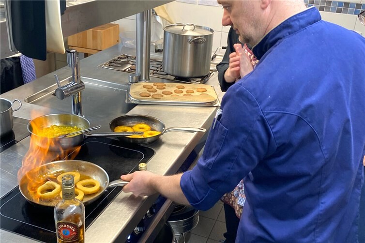 Dessertkunst Ausbildung in Altenahr: Nachwuchsförderung an BBS Ahrweiler und Gasthaus Assenmacher