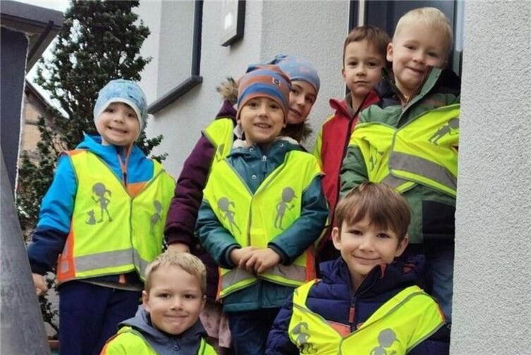 Die „8 Entdecker der wilden Hummeln“ erobern die Welt: Vorschulkinder auf großer Mission