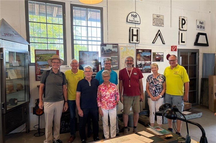 Ahrtalbahnfreunde besuchen Hunsrückbahn-Museum in Emmelshausen für Museumsaufbau