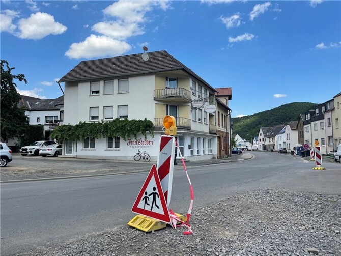 Ahrtal: Vollsperrung der B267 und Zugausfall ab 29.06.
