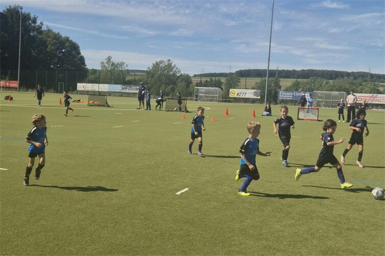 F2 der SG Bachem/Walporzheim zeigt Teamgeist und Freude am Fußball