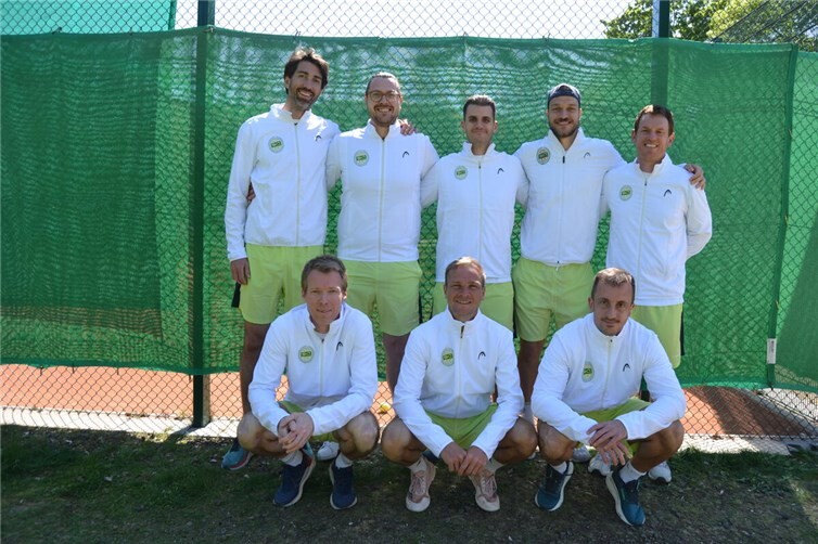 Herren 30 des HTC Bad Neuenahr feiern erfolgreichen Regionalliga-Heimsieg