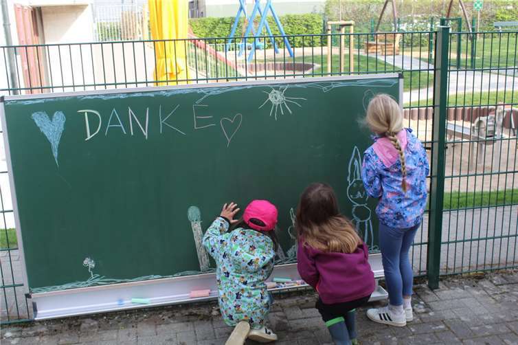 Schulmaltafel für die Kita Kids gesponsert 