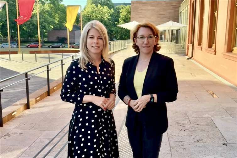 Der Einsatz im Ausschuss Gleichstellung und Frauen für das Frauenhaus in Neuwied hat sich gelohnt“ so Susanne Müller, MdL und Lana Horstmann, MdL 