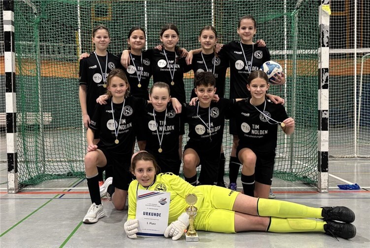 Turniersieg beim D-Juniorinnen Hallencup in Limburg