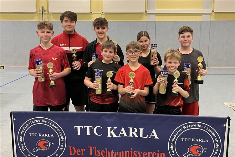 Überraschungssiege und spannende Duelle eröffnen das neue Jahr