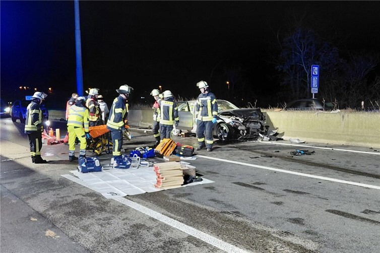 16.12.: Unfall mit fünf Personen auf der A 565