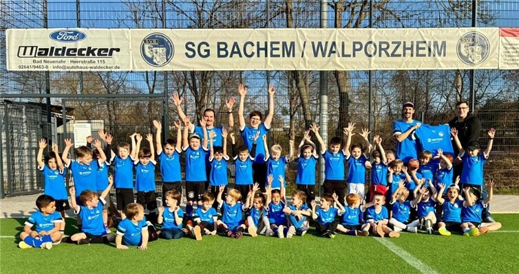 Trainingsshirts für die Bambini der SG Bachem/Walporzheim