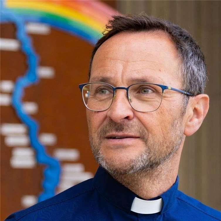 „Wir haben bitterlich geweint“: Bald jährt sich zum vierten Mal die Flutkatastrophe im Ahrtal. Der Ahrweiler Pfarrer Jörg Meyrer hat sich dazu in unserer wöchentlichen Kolumne „EIN-Spruch“ Gedanken gemacht 