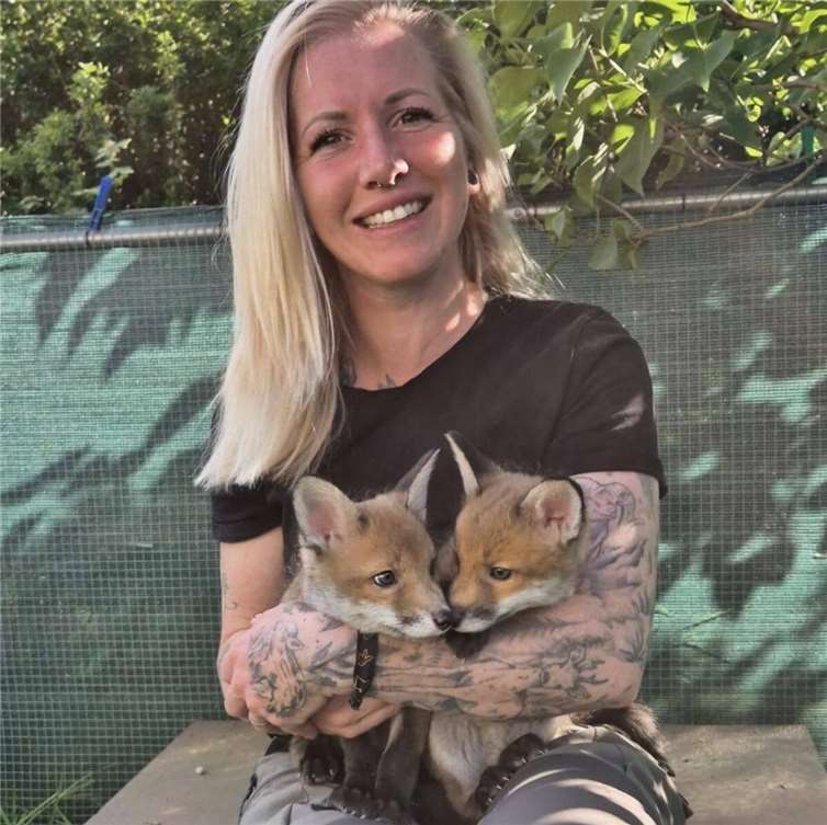 Heimathelden: Julia Bravetti hat ein Herz für Wildtiere 