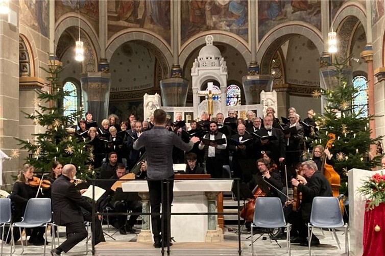 Kammerchor Bad Neuenahr-Ahrweiler präsentiert Konzert „Wenn es dunkel wär“ in der Rosenkranzkirche