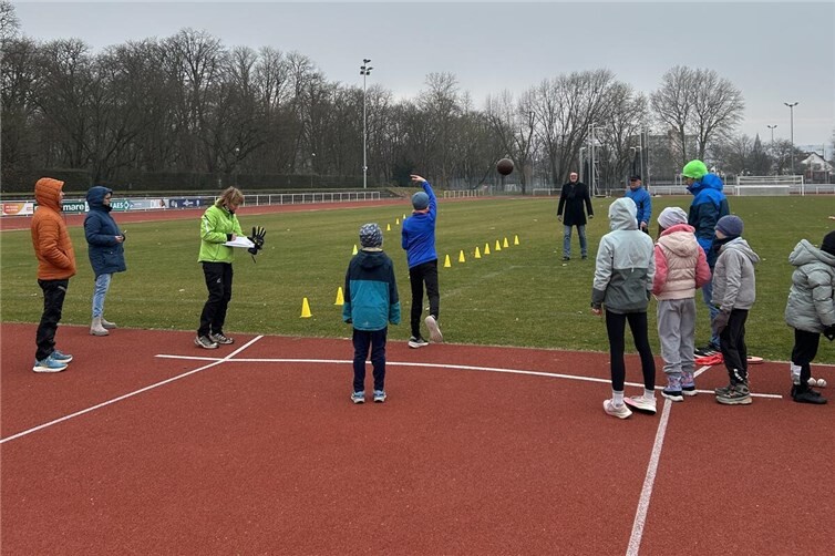 Kälte getrotzt: Erfolgreicher Sportabzeichen-Auftakt im TuS Ahrweiler