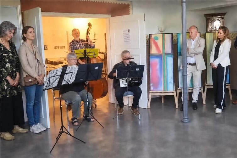 Ausstellung der Are Gilde in Niederzissen zeigt Lebensmomente und jüdische Kultur