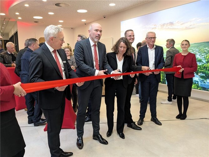 Wiedereröffnung der Sparkassengeschäftsstelle in Bad Neuenahr
