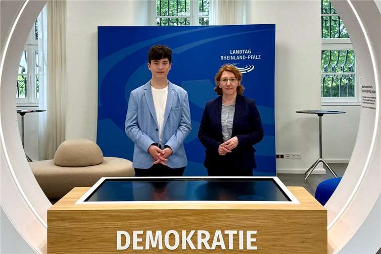 Politik zum Anfassen: Schüler Philipp taucht in den Alltag der Abgeordneten Susanne Müller ein 