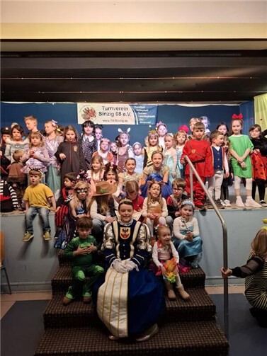 Turnverein Sinzig präsentiert Kinderprinzessin Emilia I.