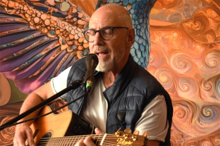 Wohnzimmerkonzert mit Stephan Maria Glöckner im CoWorking Space Sinzig