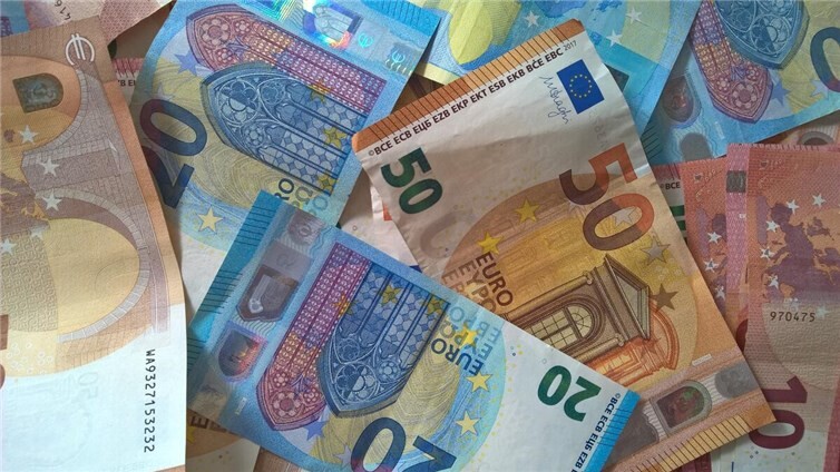 Großes Glück: Tipper aus der Eifel gewinnt 600.000 Euro in der GlücksSpirale