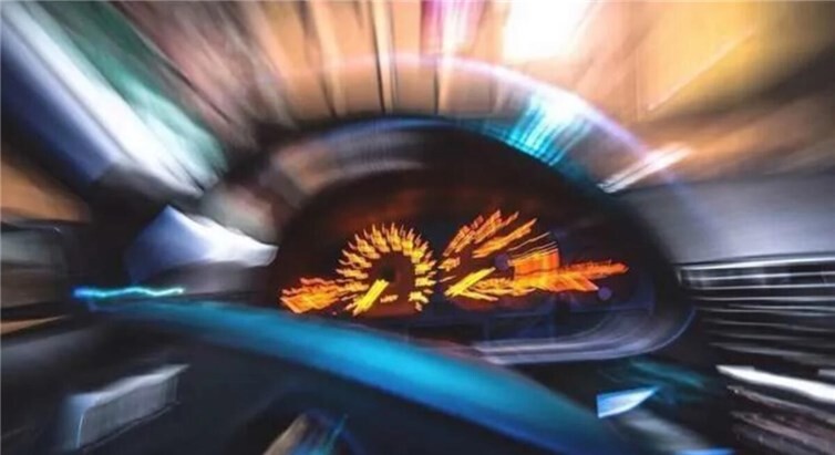 01.01.: 12-Jähriger klaut Autoschlüssel und rast auf A1 in Baustelle