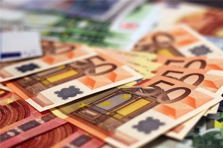 Linz: Trickdiebe erleichtern 80-Jährigen um 200 Euro 