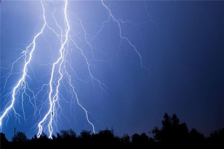 Schwere Sturmböen und Starkregen erwartet 