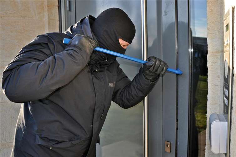 10.06.: Bad Hönningen: Einbrecher schlagen im Verborgenen zu 