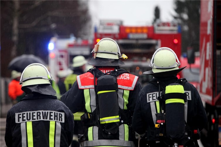 28.11.: Chemiunfall in Koblenz - Reagierende Stoffe die ganze Nacht beobachtet