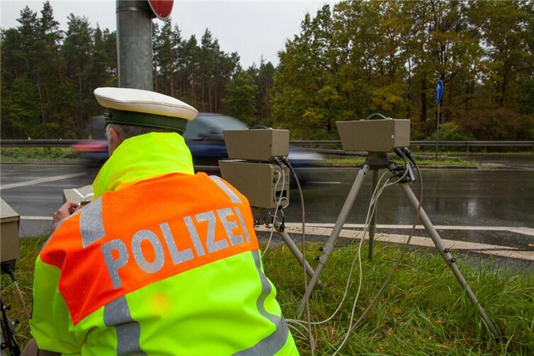 21.01.: Mit 111 km/h durch die 70er Zone