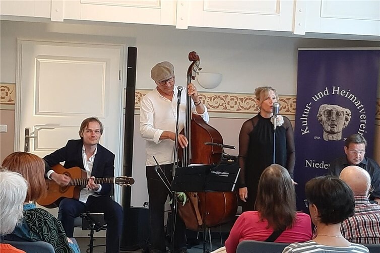 Mme Brell und Filous begeistert mit französischen Chansons in Niederzissen