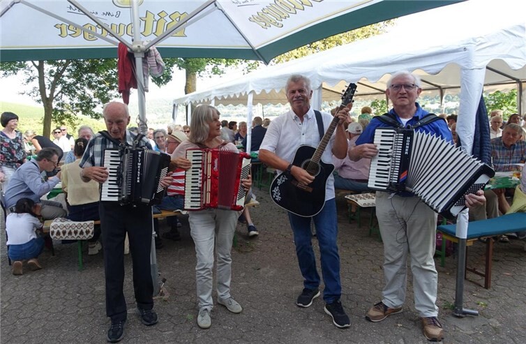 Schlager, Volkslieder und Adventklänge im Jahreslauf