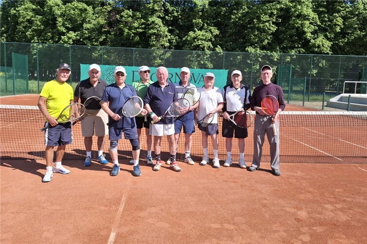 HTC Herren 80 Tennis und Gemeinschaft in Bad Neuenahr genießen
